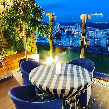 1 Room 60M2 Center Of Obolon Near River Side. With Terrace. 22 Floor เคียฟ ภายนอก รูปภาพ