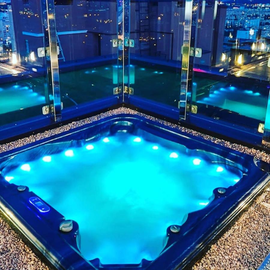 1 Room 60M2 Center Of Obolon Near River Side. With Terrace. 22 Floor เคียฟ ภายนอก รูปภาพ