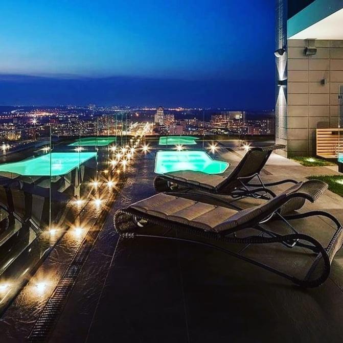 1 Room 60M2 Center Of Obolon Near River Side. With Terrace. 22 Floor เคียฟ ภายนอก รูปภาพ